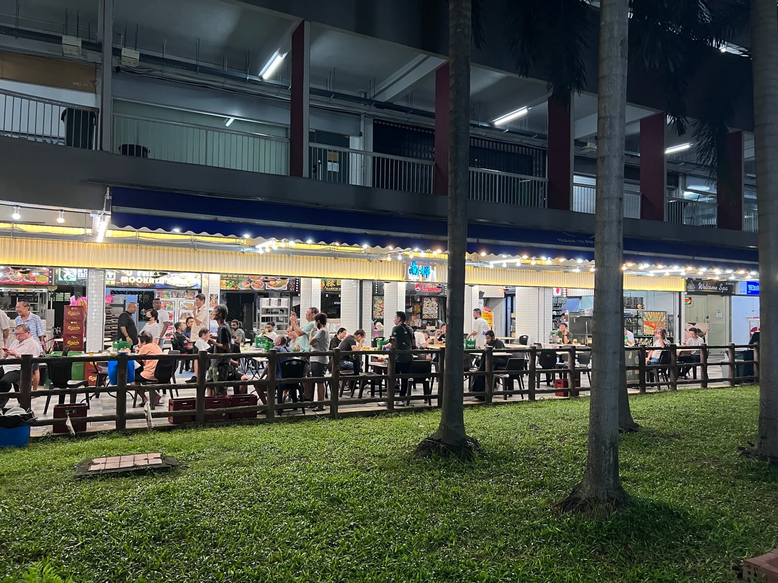 COFFEE SHOP LOOKING FOR OPERATORS!!!! 咖啡店摊位出租 DIFFERENT LOCATIONS 