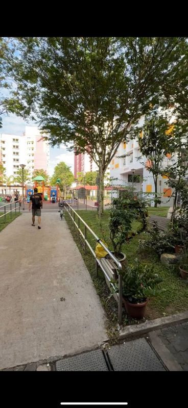 291 Yishun Street 22 coffeeshop for rent (High footfall)