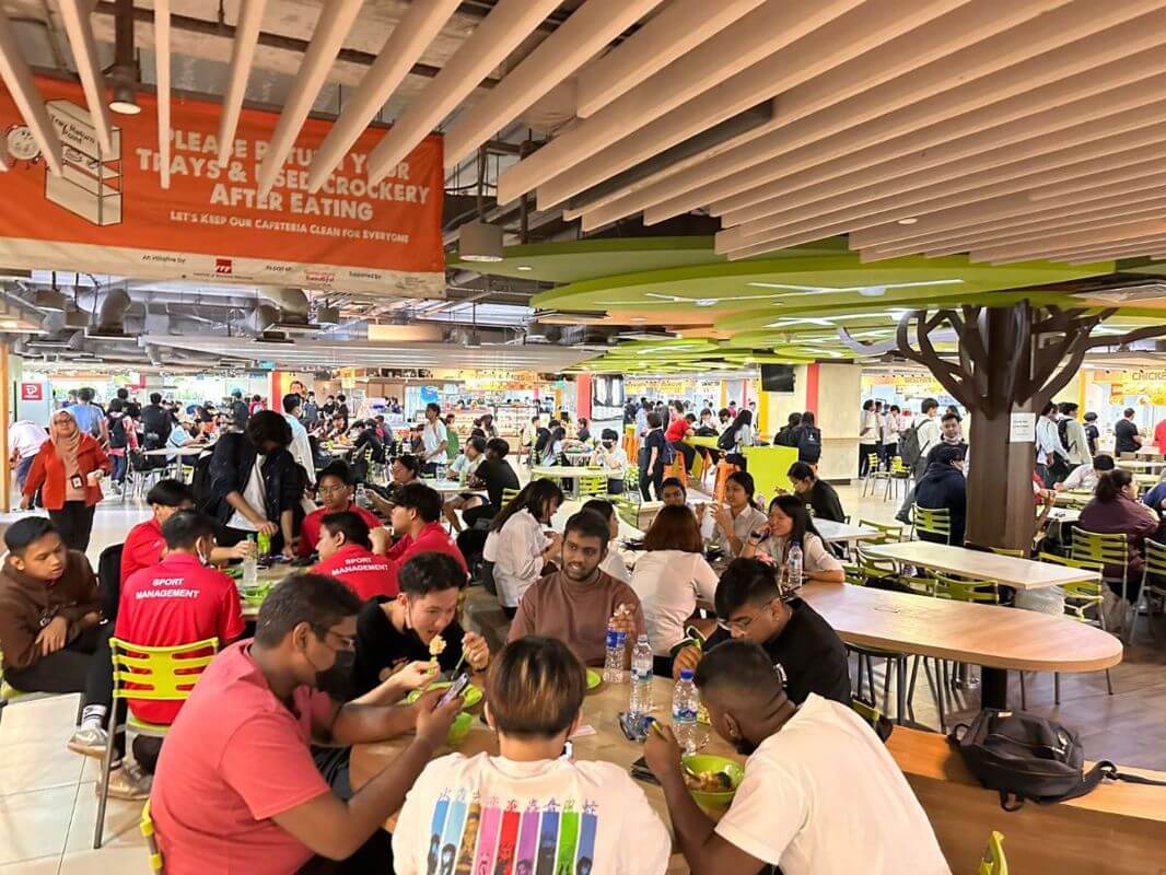 High Exposure Stall for Rent – Steady Crowd, Easy Access!