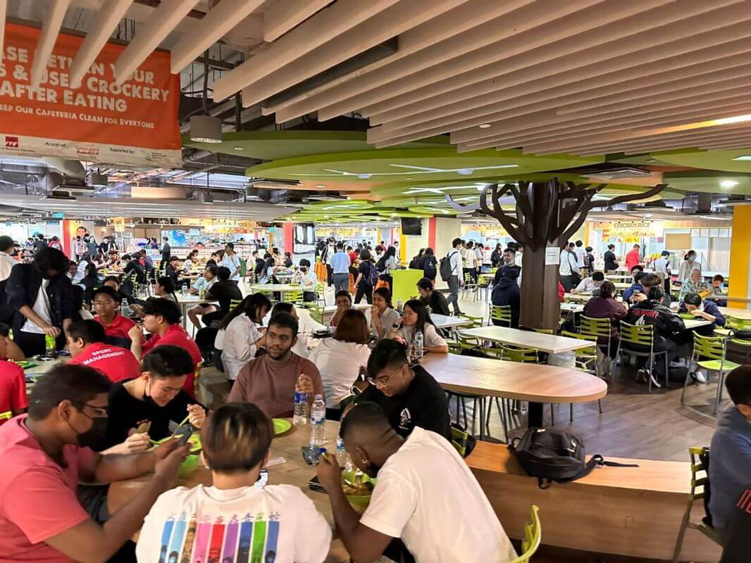 High Exposure Stall for Rent – Steady Crowd, Easy Access!