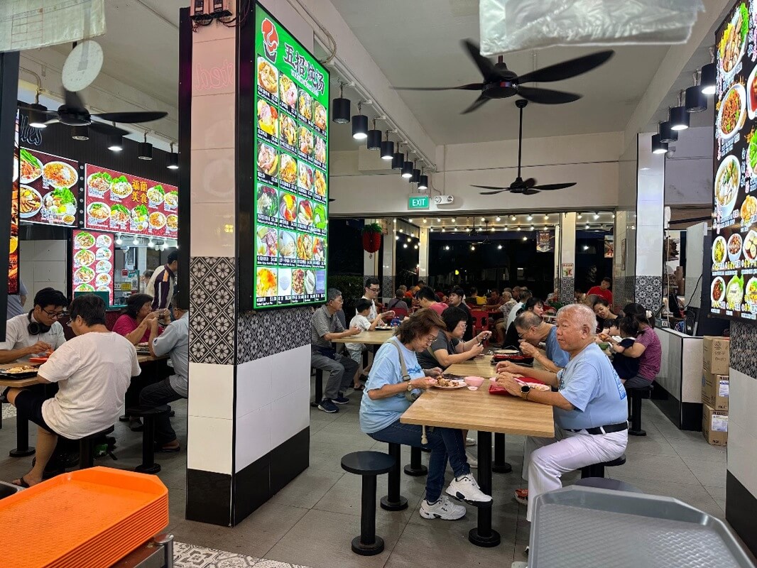 Prime location half food stall for takeover