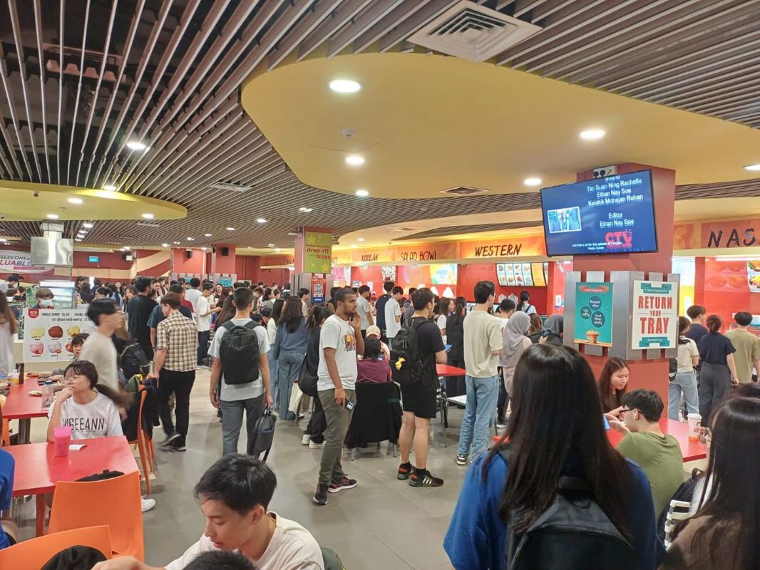 Top Student Crowd Location — Food Stall Now Available