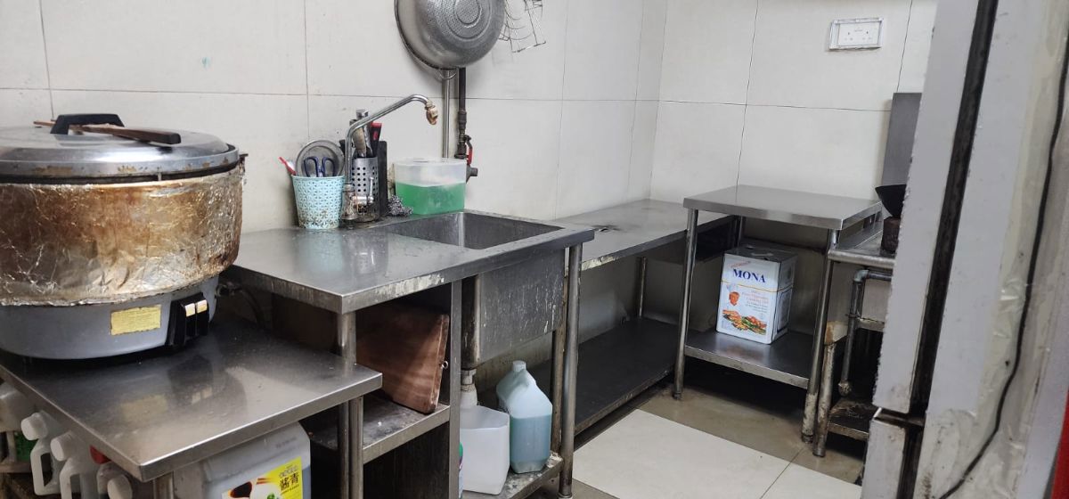 Busy Lunch Crowd Stall｜Air-Conditioned Food Court, Ready to Operate