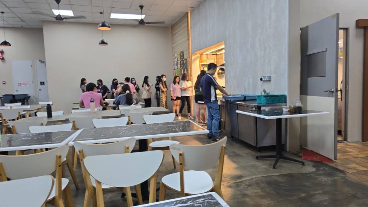 Prime Hillview Location – Economy Rice & Drinks Stalls Available