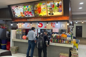 Good Location! Looking for Halal Food! Call 90900770